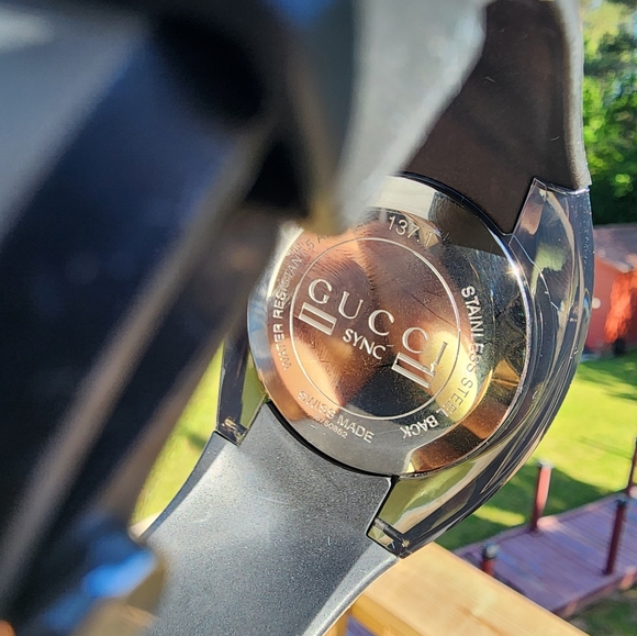 📣SOLD!! Gucci Black Watch w/Box - Picture 5 of 5